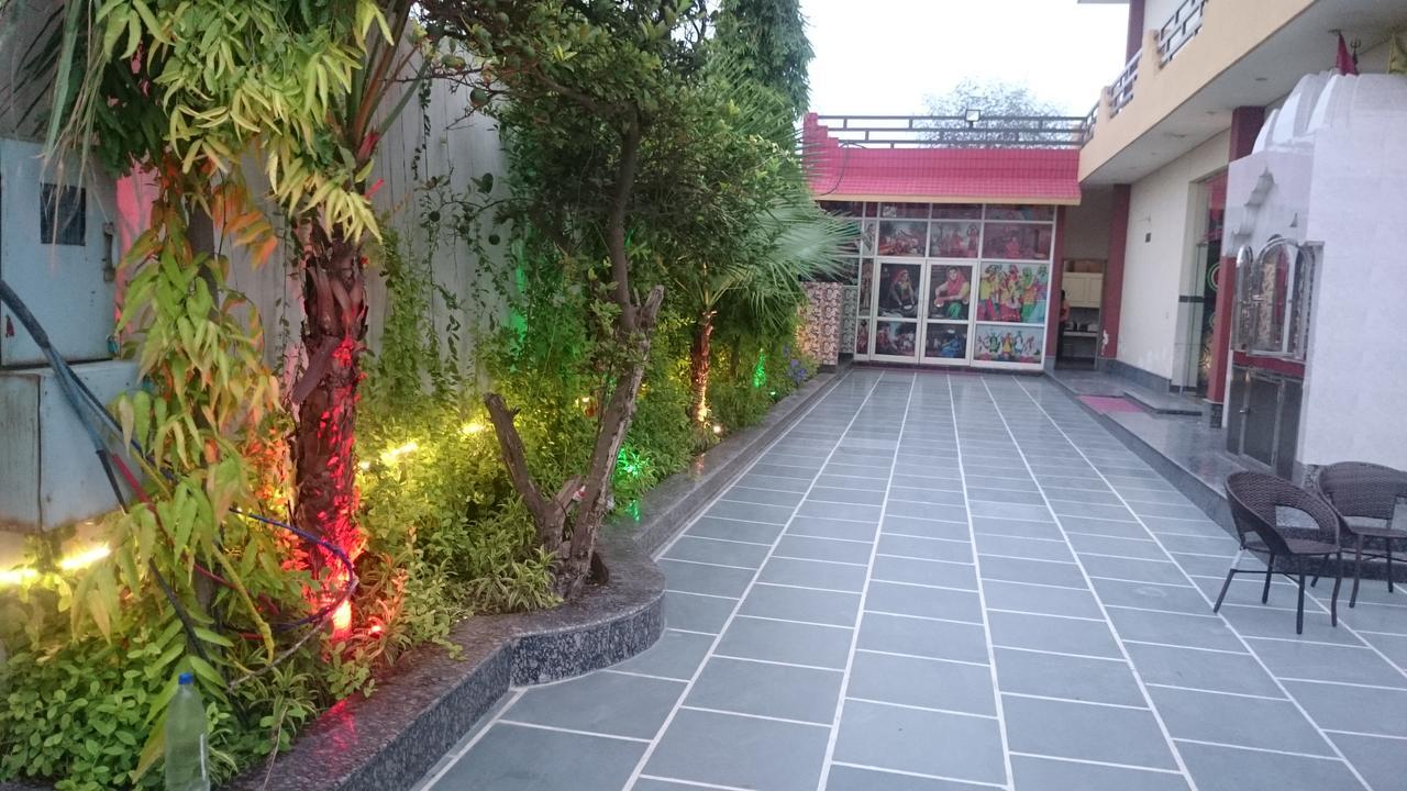 Primrose Hotel And Restaurant Sonipat Eksteriør billede